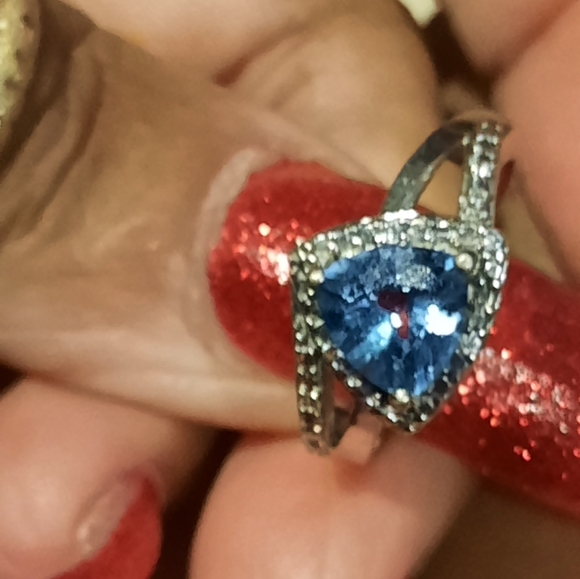 AUTHENTIC DIAMOND 💎 GENUINE SOLID STERLING SILVER BLUE TOPAZ TRILLIANT RING 7 - Picture 2 of 8